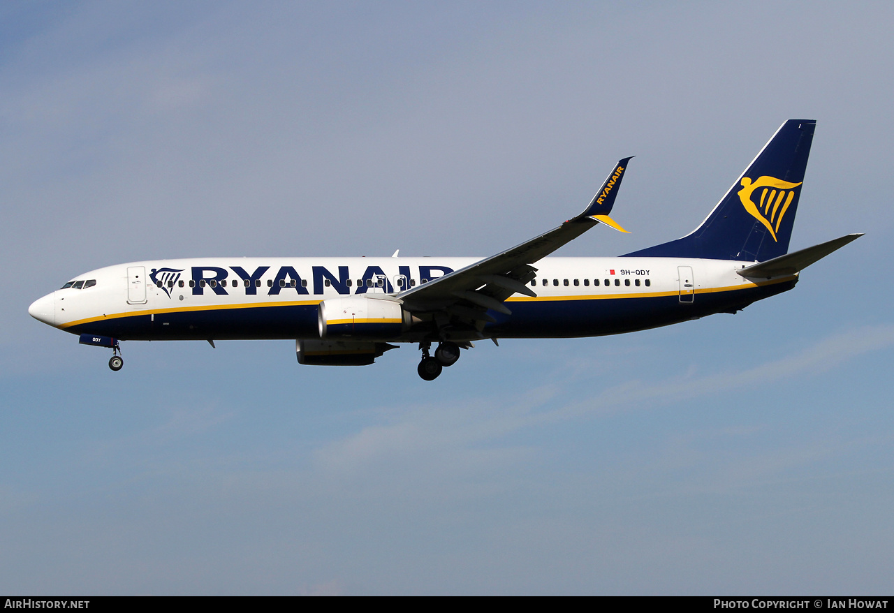 Aircraft Photo of 9H-QDY | Boeing 737-800 | Ryanair | AirHistory.net #799214