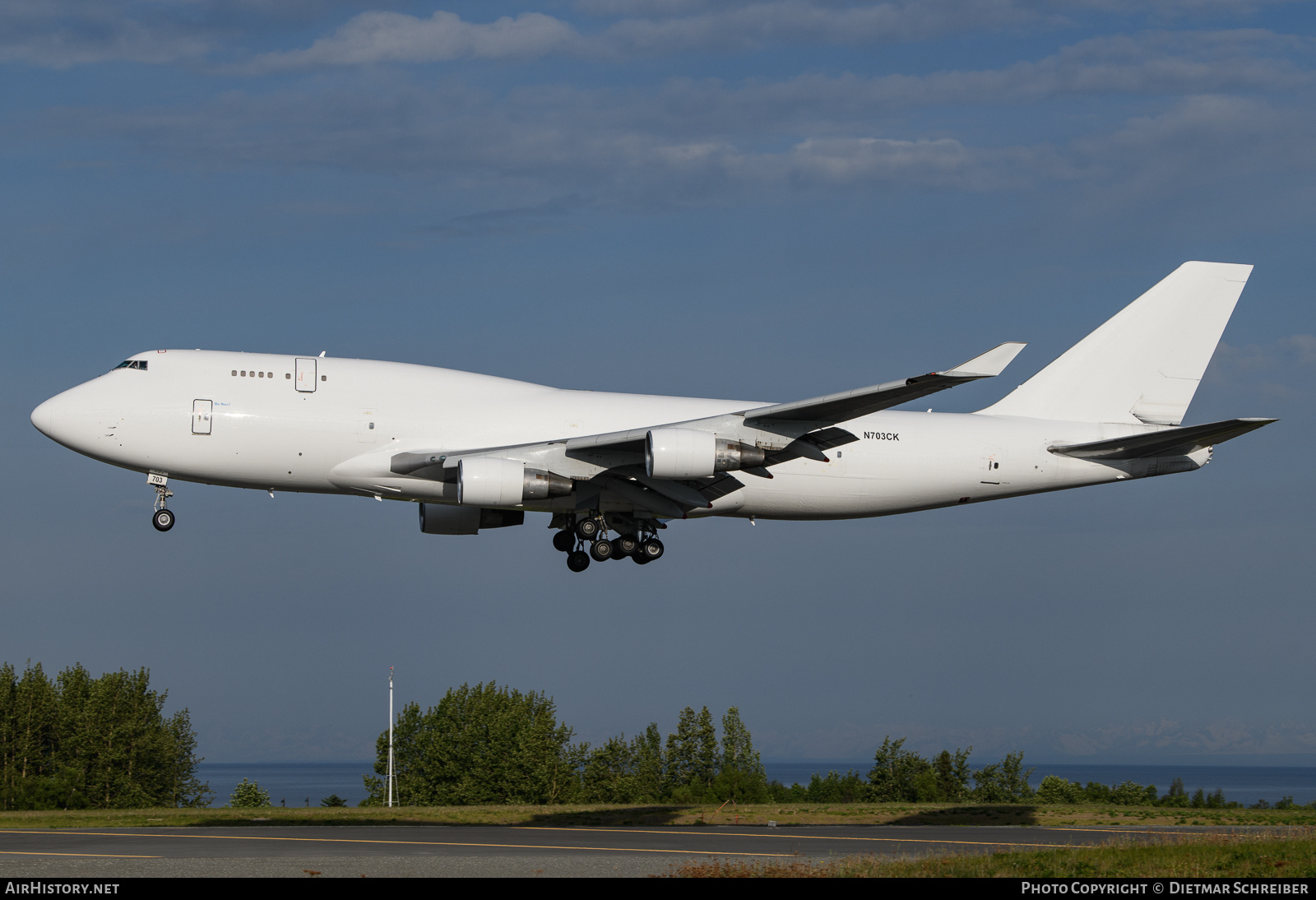 Aircraft Photo of N703CK | Boeing 747-412(BCF) | AirHistory.net #799251