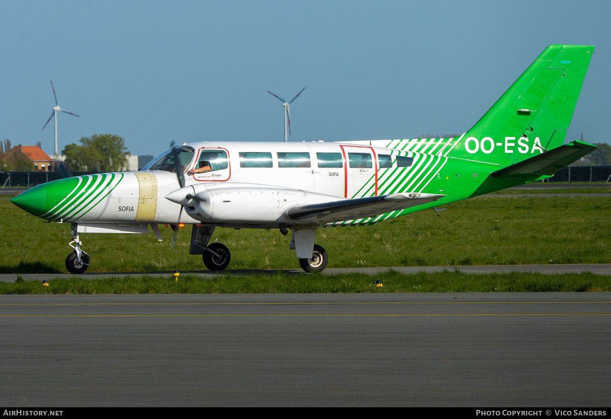 Aircraft Photo of OO-ESA | Cessna 404 Titan | AirHistory.net #799269