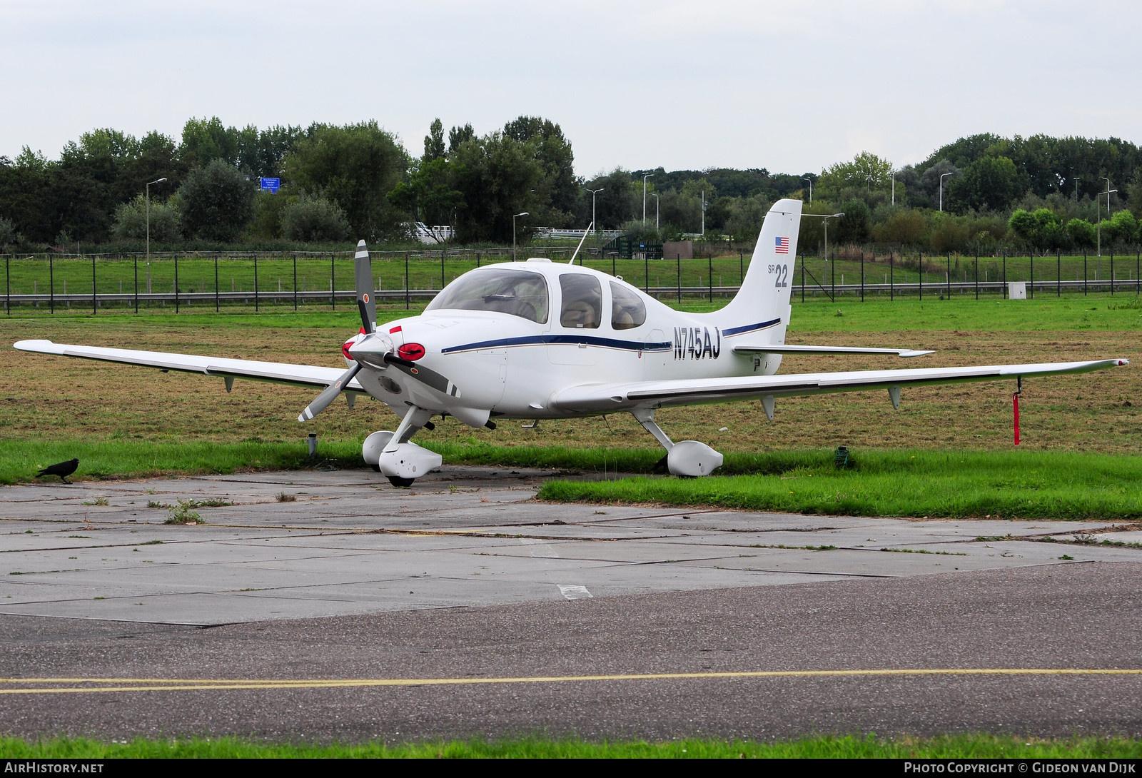 Aircraft Photo of N745AJ | Cirrus SR-22 G1 | AirHistory.net #799312