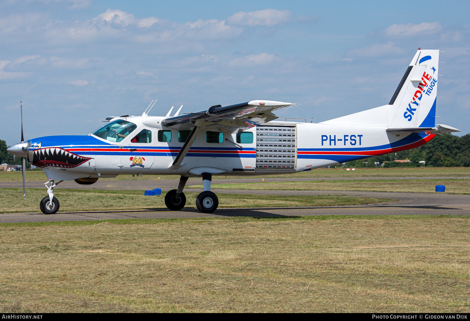 Aircraft Photo of PH-FST | Cessna 208B Texas Turbine Supervan 900 | Skydive Teuge | AirHistory.net #799441