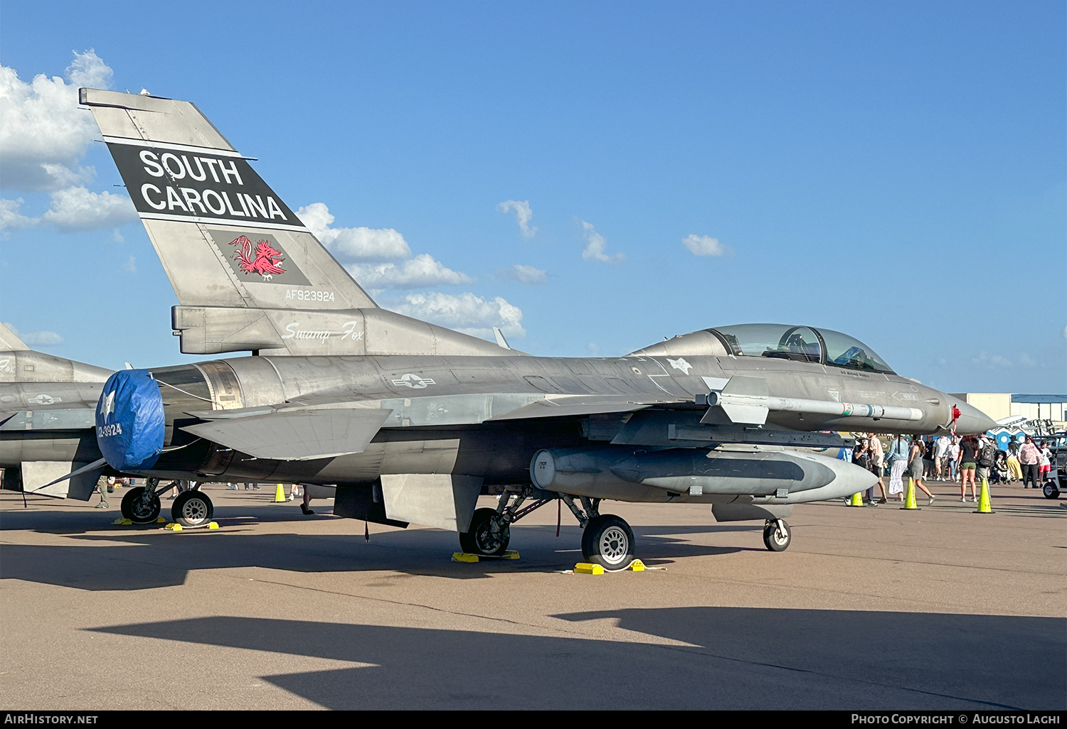 Aircraft Photo of 92-3924 / AF92-924 | Lockheed F-16DM Fighting Falcon | USA - Air Force | AirHistory.net #799464