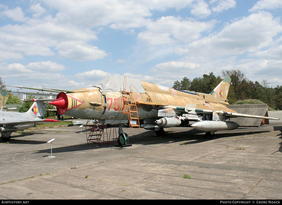 Aircraft Photo of 757 | Sukhoi Su-22M4 | East Germany - Air Force | AirHistory.net #799467