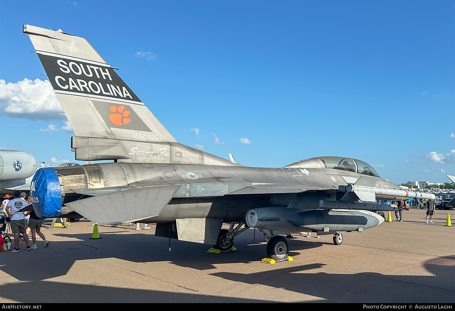 Aircraft Photo of 92-3925 / AF923925 | General Dynamics F-16D Fighting Falcon | USA - Air Force | AirHistory.net #799517