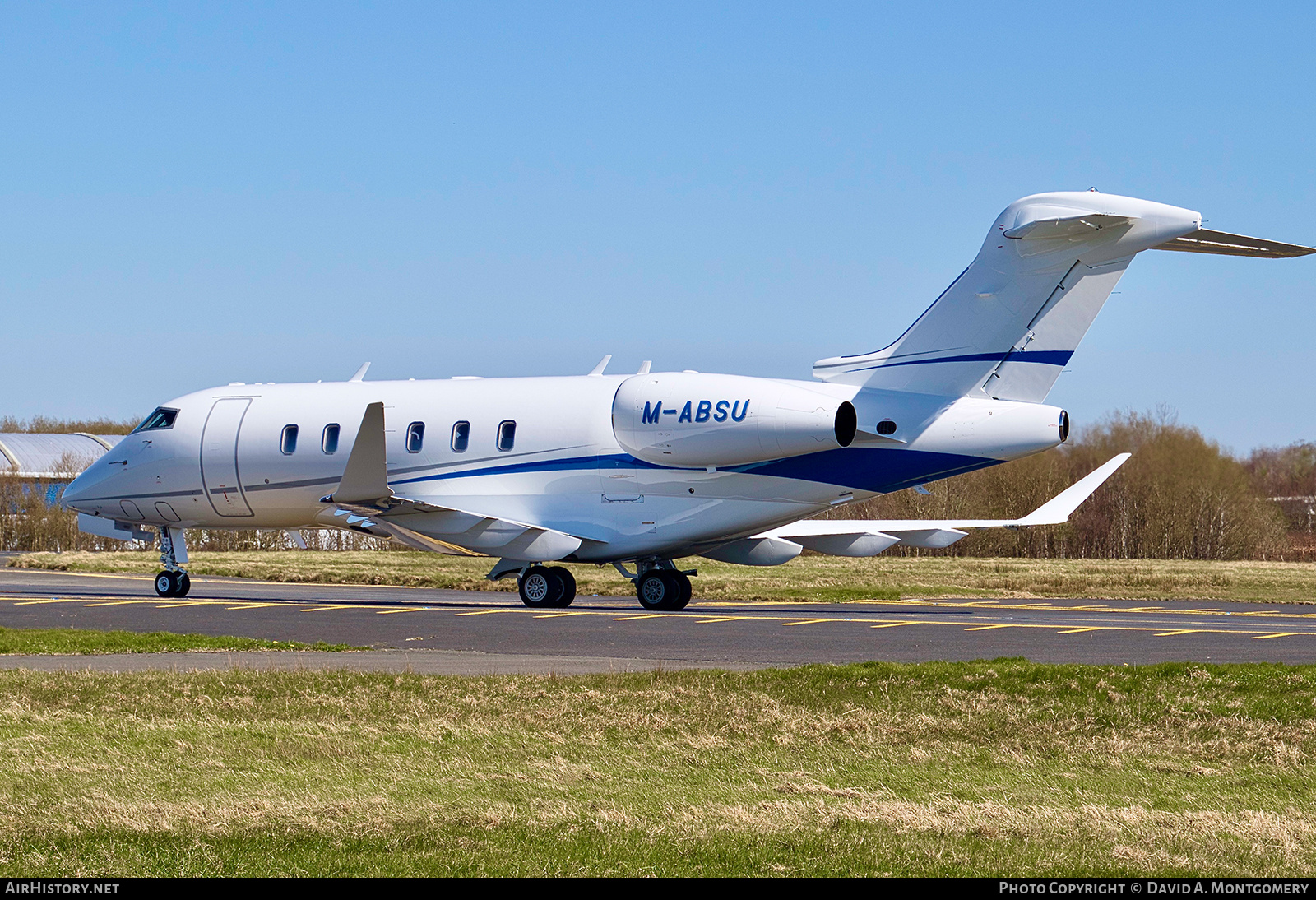 Aircraft Photo of M-ABSU | Bombardier Challenger 3500 (BD-100-1A10) | AirHistory.net #799656