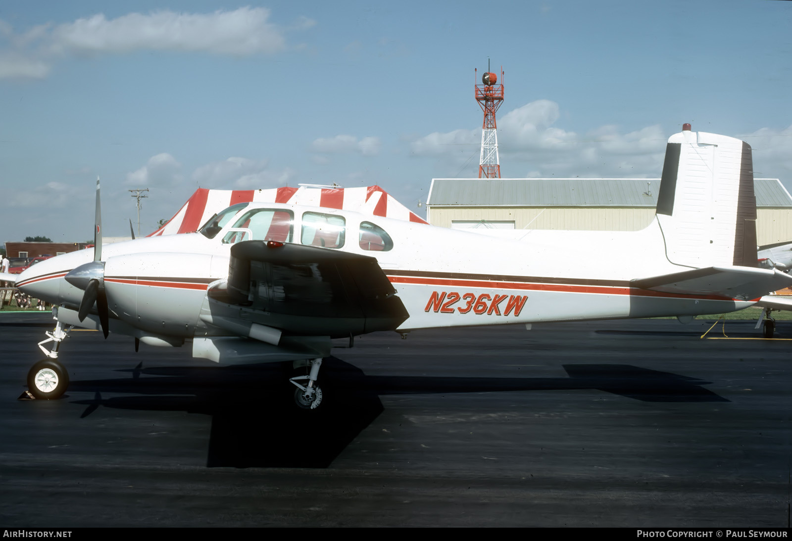 Aircraft Photo of N236KW | Beech D50 Twin Bonanza | AirHistory.net #799695