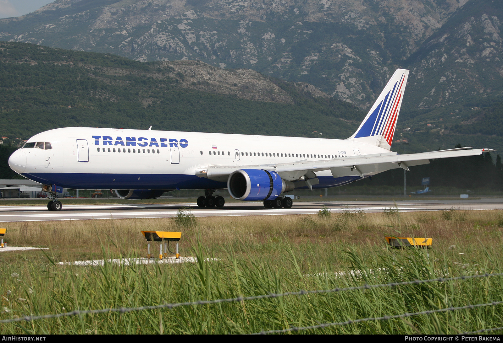 Aircraft Photo of EI-UNB | Boeing 767-3P6/ER | Transaero Airlines | AirHistory.net #799742