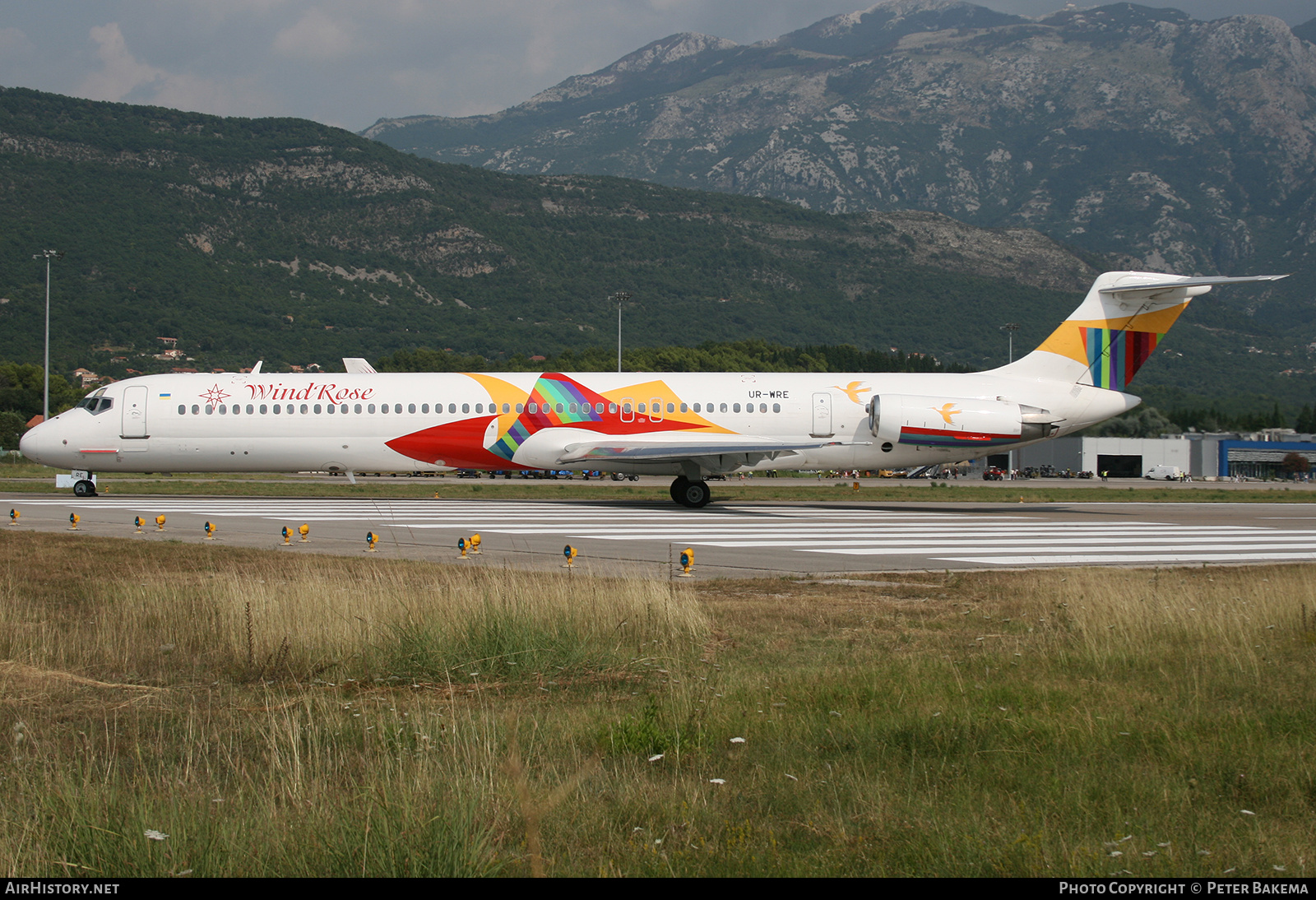 Aircraft Photo of UR-WRE | McDonnell Douglas MD-82 (DC-9-82) | Windrose | AirHistory.net #799750