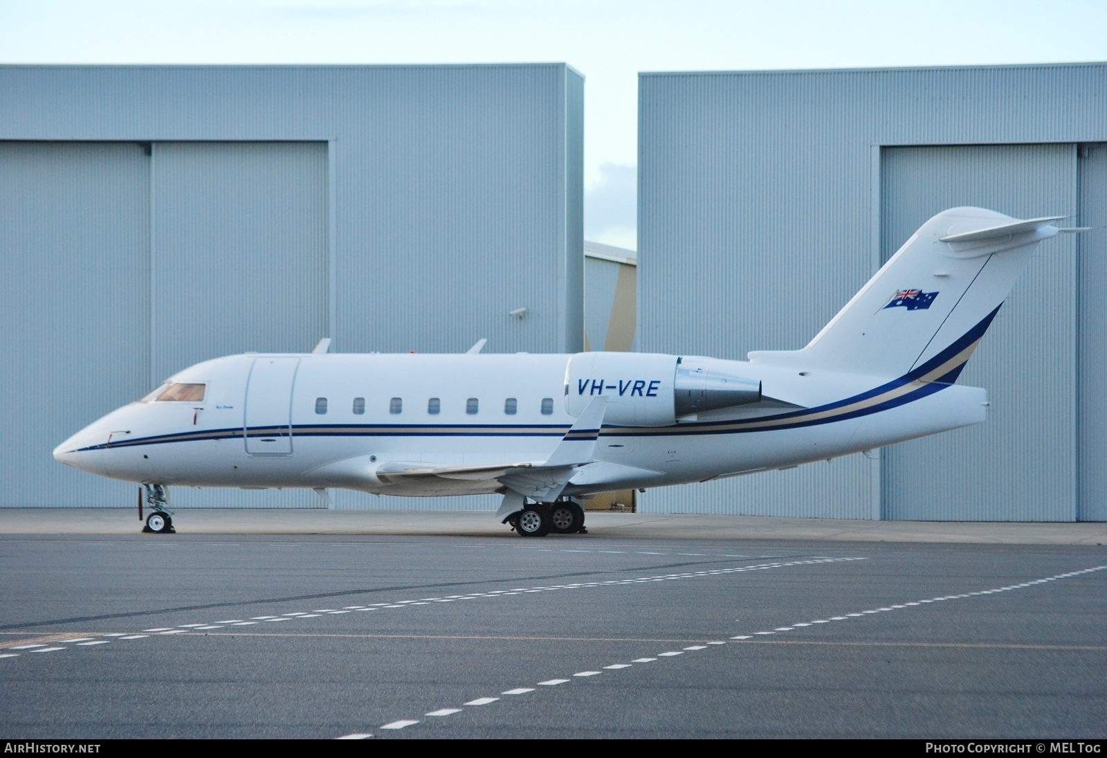Aircraft Photo of VH-VRE | Bombardier Challenger 604 (CL-600-2B16) | AirHistory.net #799752