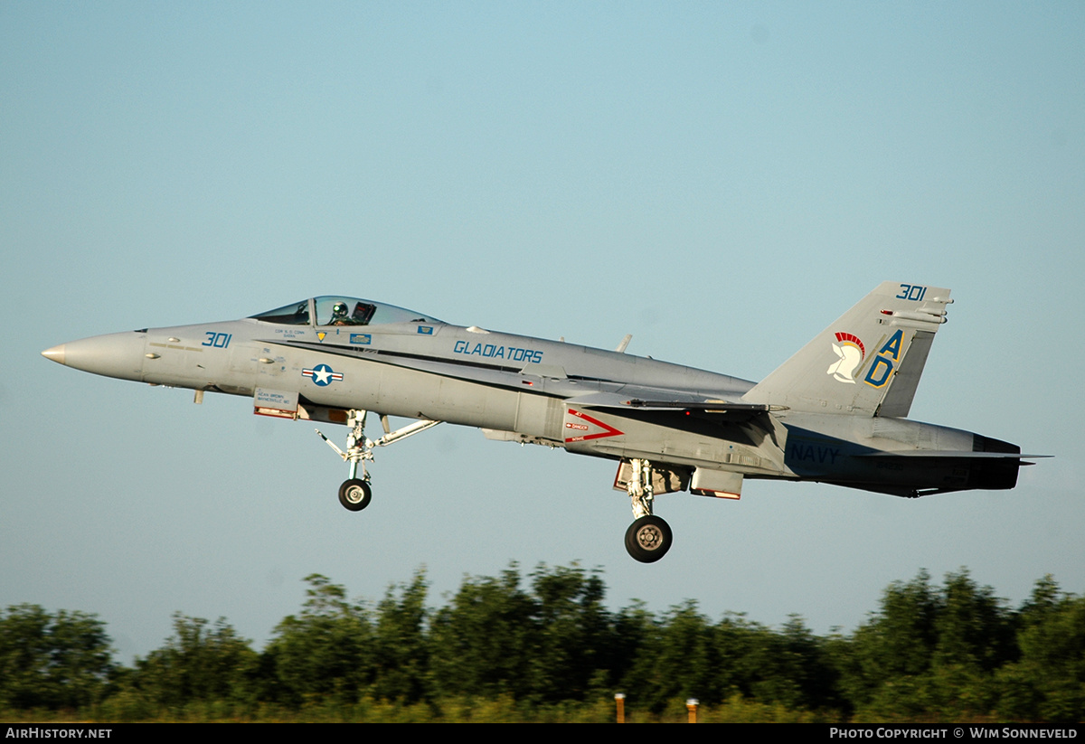 Aircraft Photo of 164230 | McDonnell Douglas F/A-18C Hornet | USA - Marines | AirHistory.net #799884
