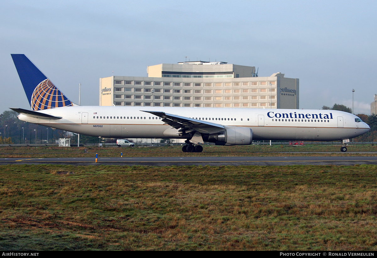 Aircraft Photo of N67052 | Boeing 767-424/ER | Continental Airlines | AirHistory.net #799892