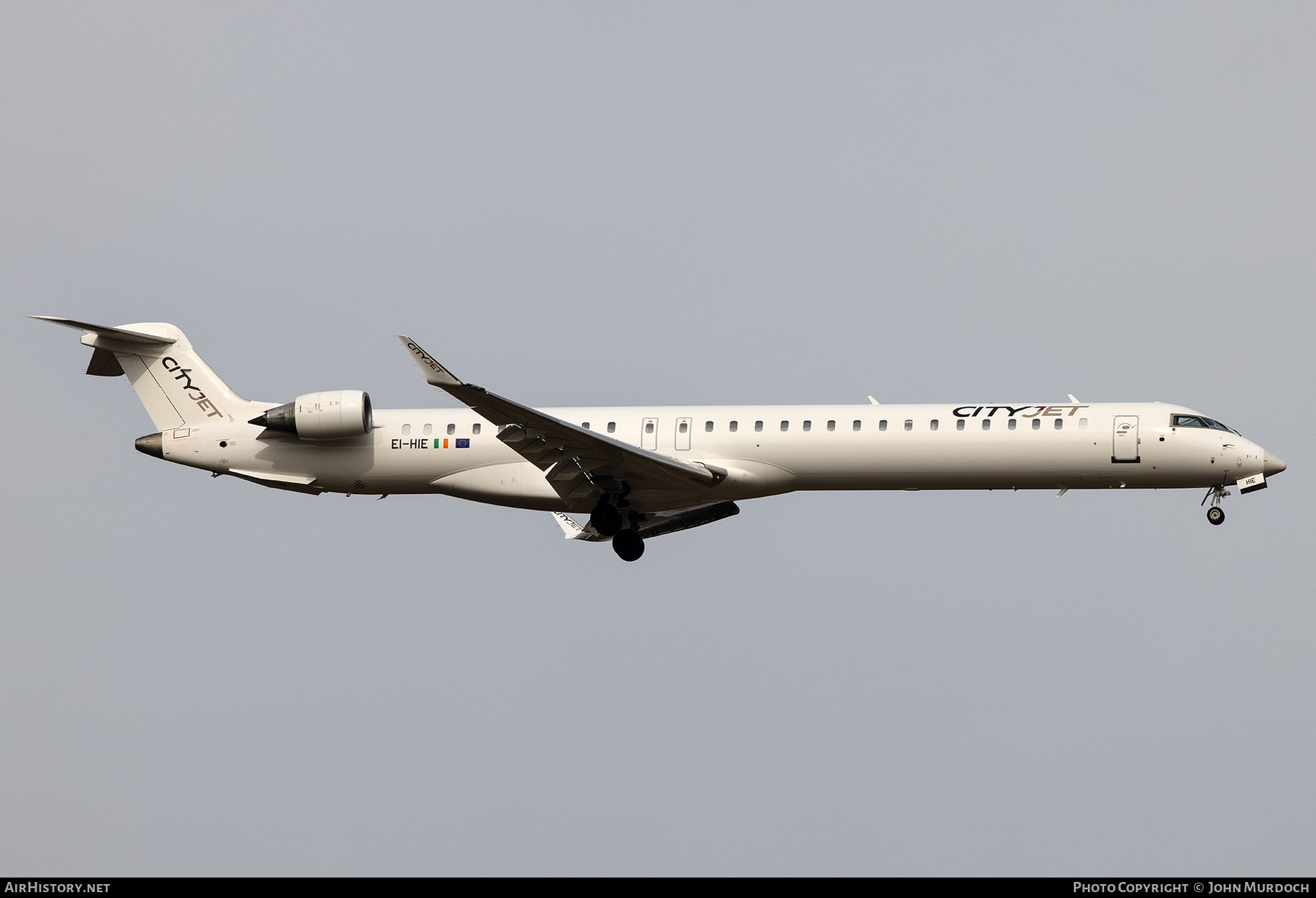 Aircraft Photo of EI-HIE | Bombardier CRJ-1000EL NG (CL-600-2E25) | AirHistory.net #799980