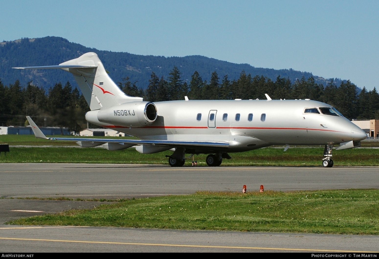 Aircraft Photo of N508XJ | Bombardier Challenger 300 (BD-100-1A10) | AirHistory.net #799997