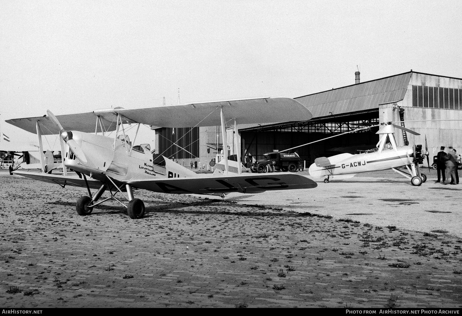 Aircraft Photo of PH-AJG | De Havilland D.H. 82A Tiger Moth | Nationale Luchtvaart School - NLS | AirHistory.net #799998