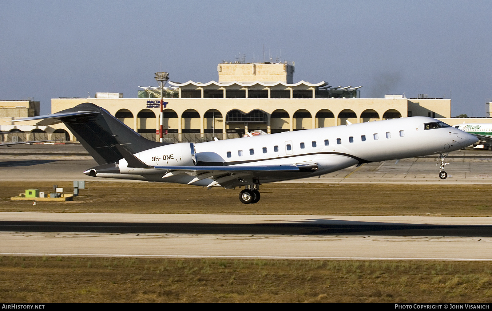 Aircraft Photo of 9H-ONE | Bombardier Global 6000 (BD-700-1A10) | AirHistory.net #800015