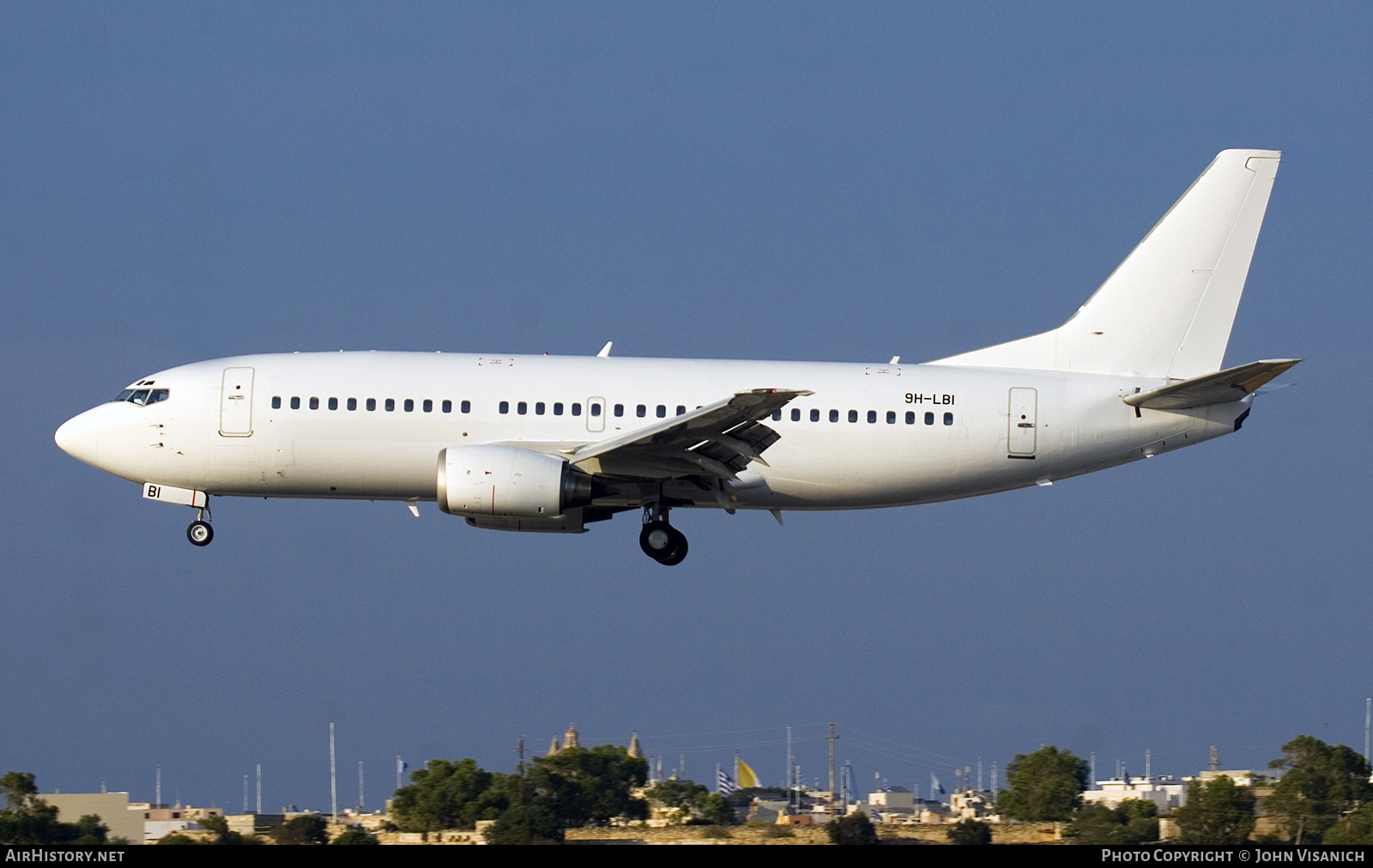 Aircraft Photo of 9H-LBI | Boeing 737-36N | AirHistory.net #800021
