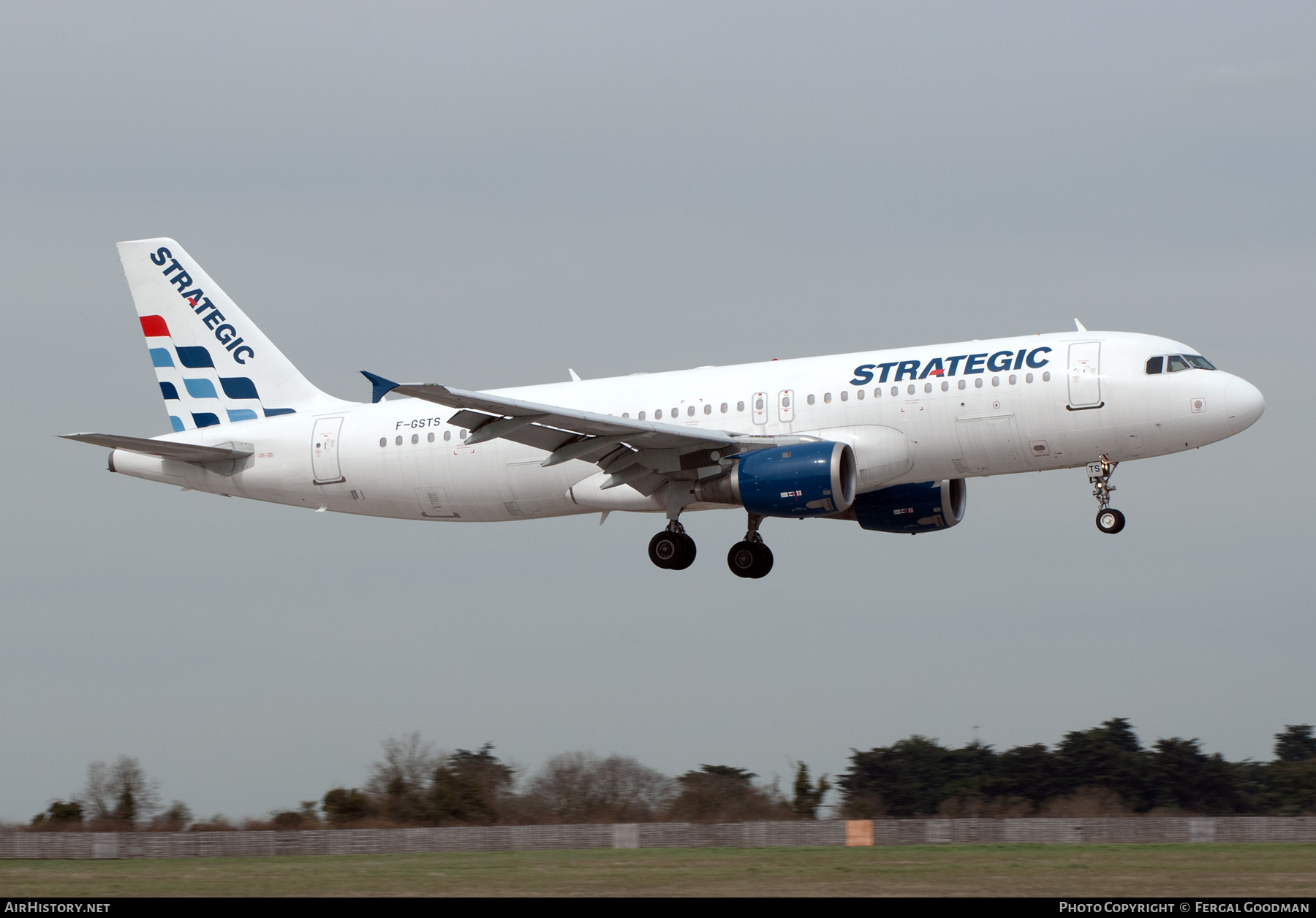 Aircraft Photo of F-GSTS | Airbus A320-211 | Strategic Airlines | AirHistory.net #800149