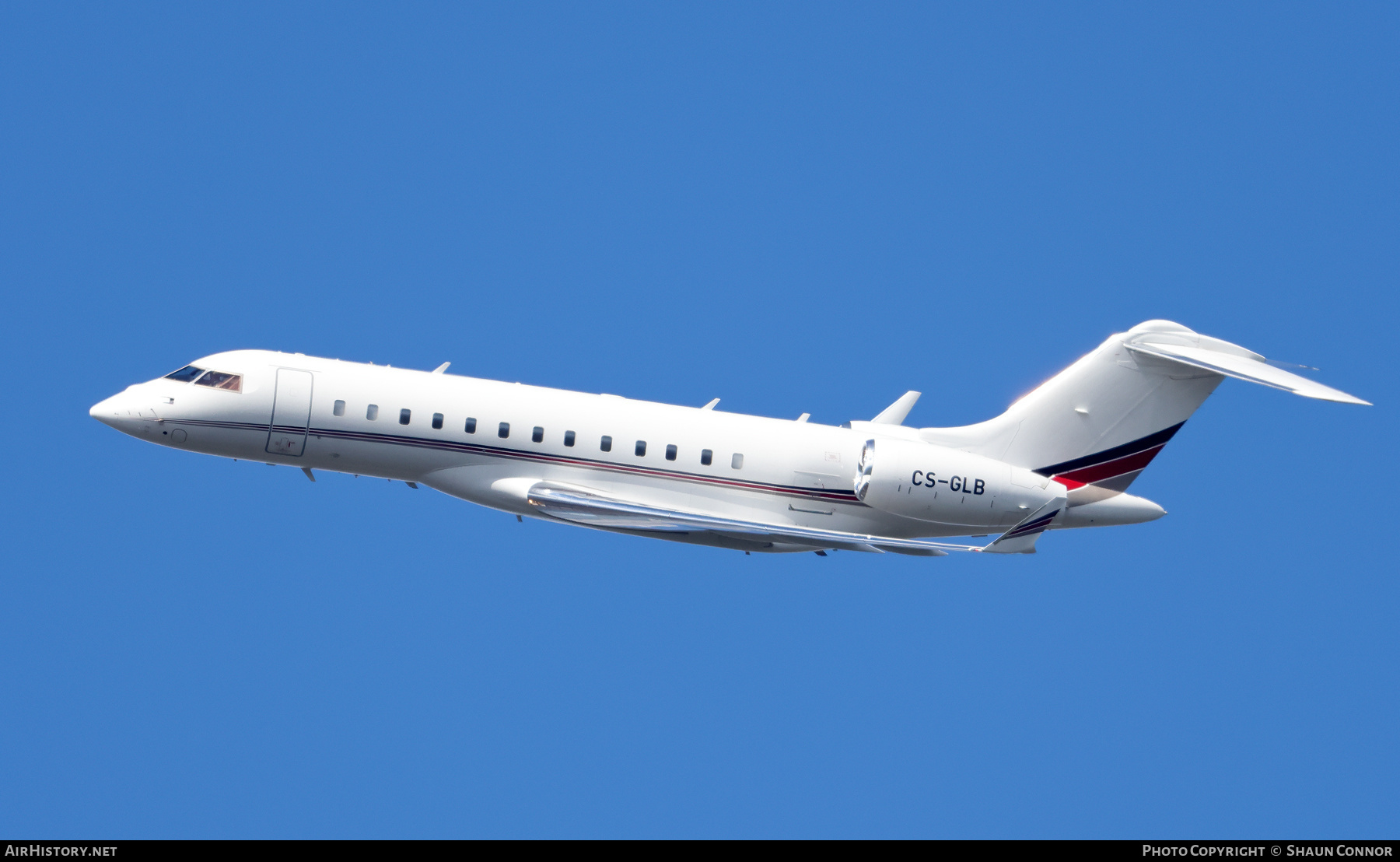 Aircraft Photo of CS-GLB | Bombardier Global 6000 (BD-700-1A10) | AirHistory.net #800171