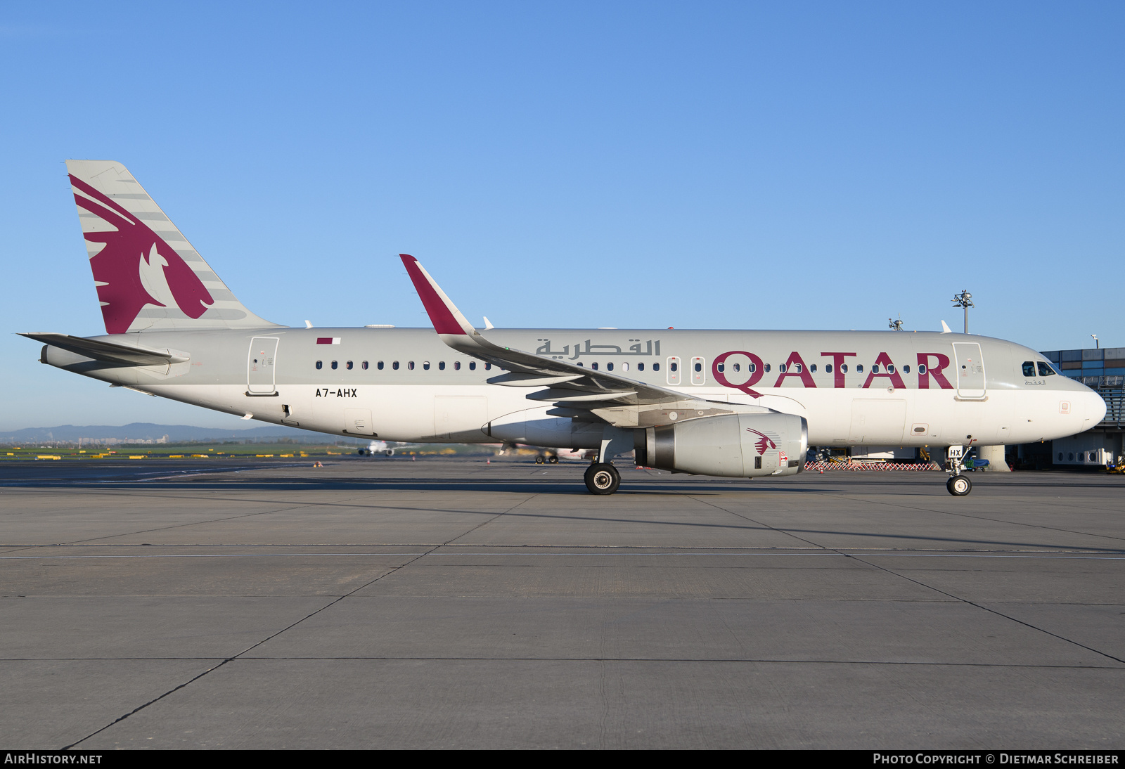 Aircraft Photo of A7-AHX | Airbus A320-232 | Qatar Airways | AirHistory.net #800185