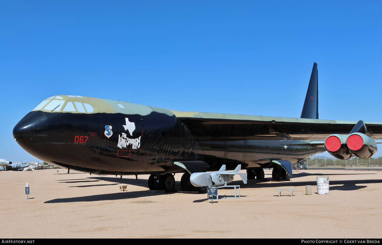 Aircraft Photo of 55-067 / 50067 | Boeing B-52D Stratofortress | USA - Air Force | AirHistory.net #800211