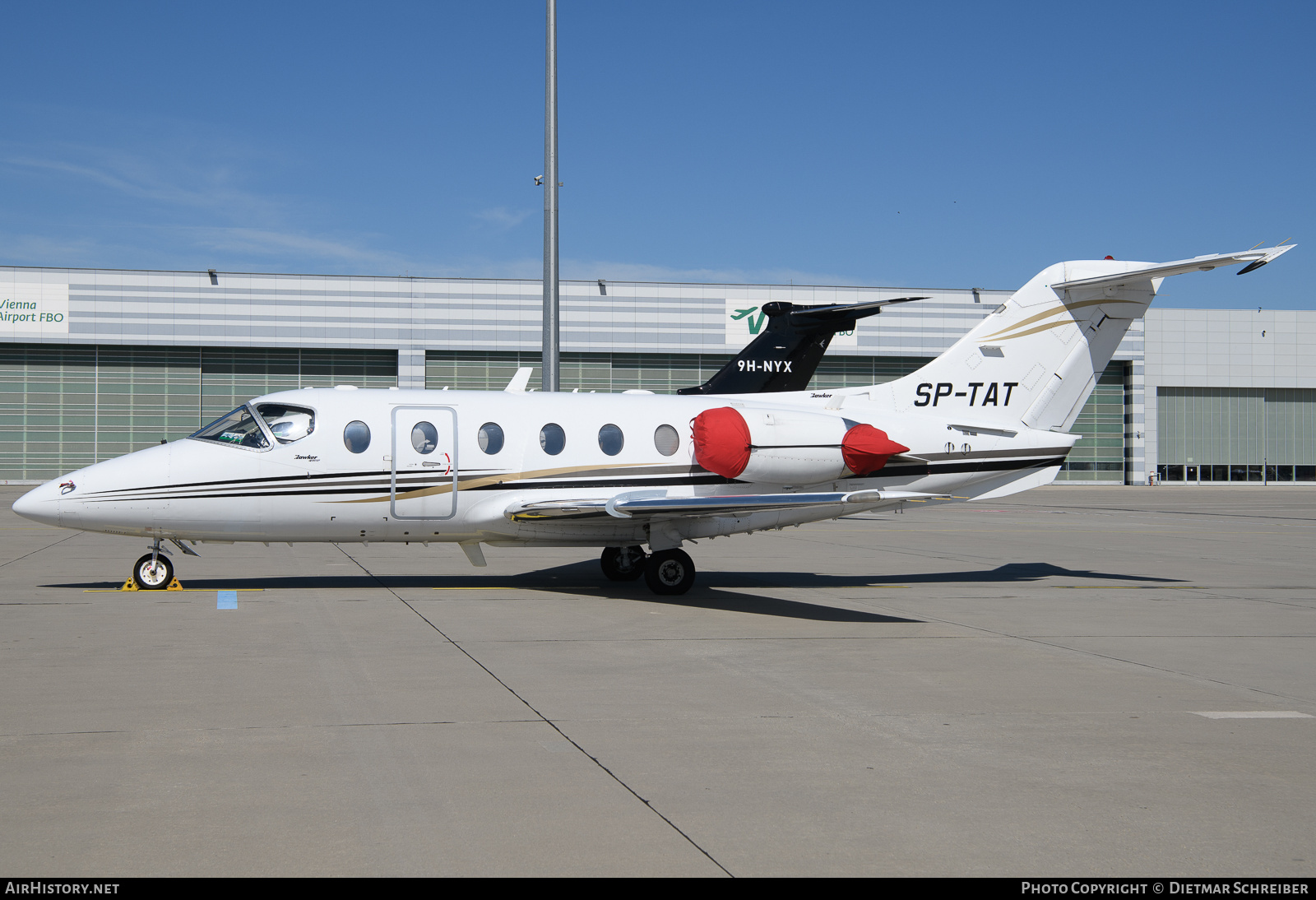 Aircraft Photo of SP-TAT | Beech Beechjet 400A | AirHistory.net #800296