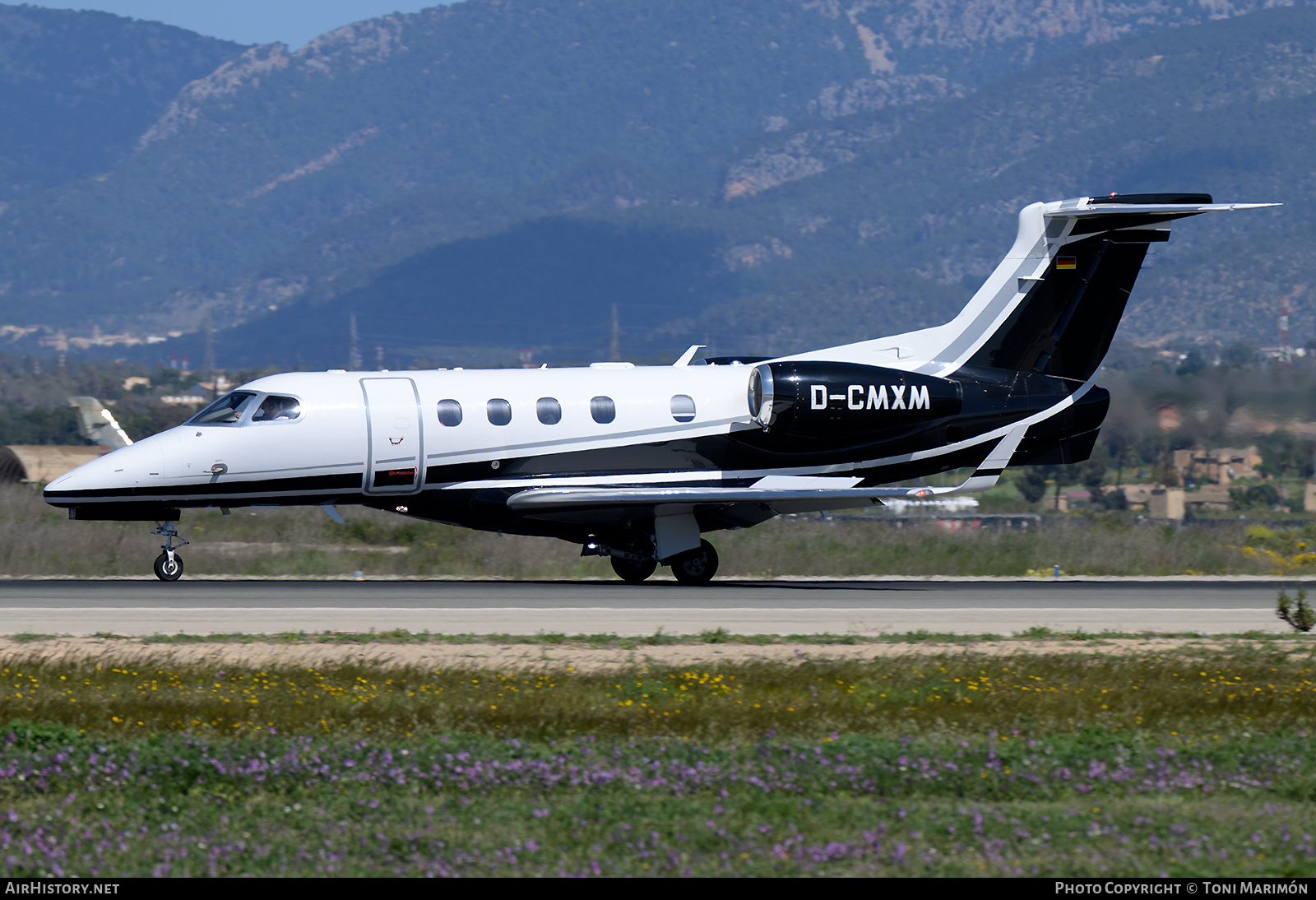Aircraft Photo of D-CMXM | Embraer EMB-505 Phenom 300 | AirHistory.net #800338