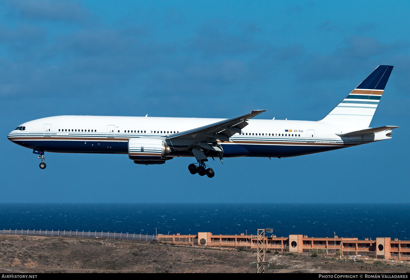 Aircraft Photo of EC-OJL | Boeing 777-219/ER | Privilege Style | AirHistory.net #800364