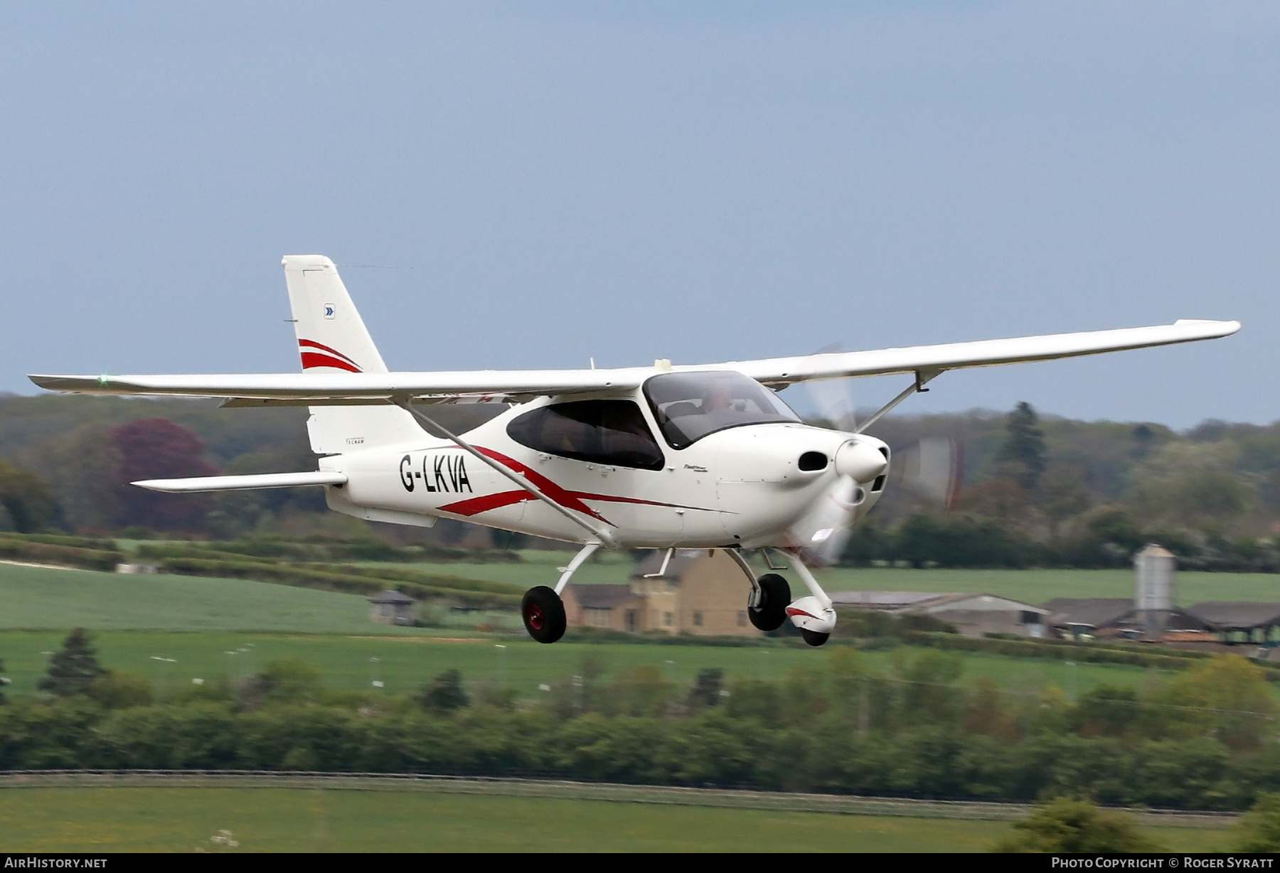 Aircraft Photo of G-LKVA | Tecnam P-2010 | AirHistory.net #800577