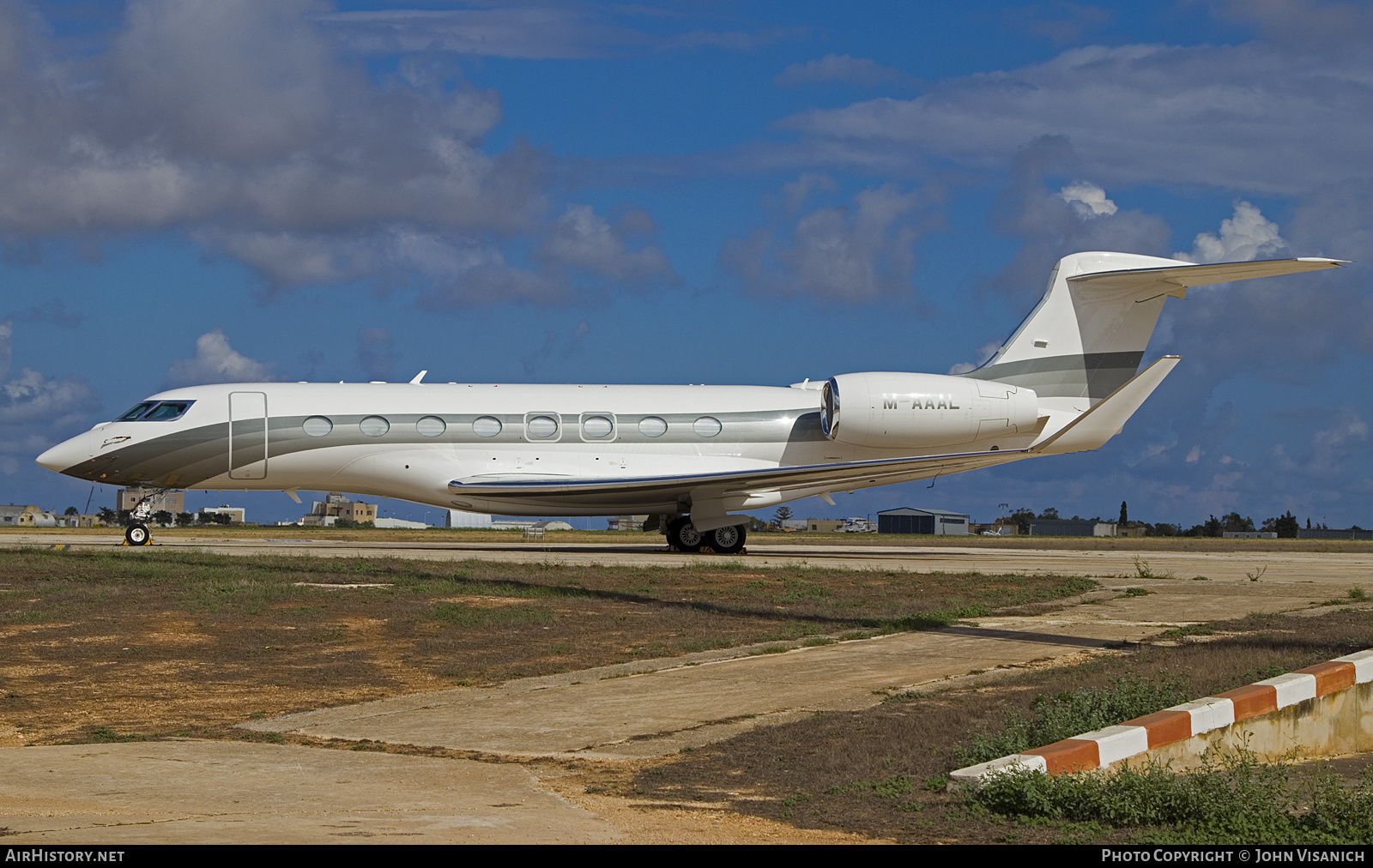Aircraft Photo of M-AAAL | Gulfstream Aerospace G650 (G-VI) | AirHistory.net #800698