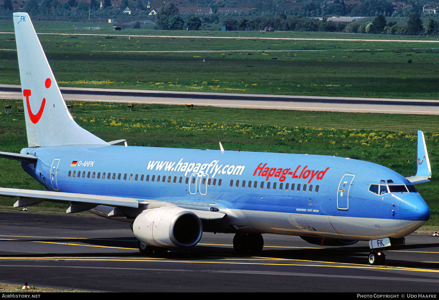 Aircraft Photo of D-AHFK | Boeing 737-8K5 | Hapag-Lloyd | AirHistory.net #800724