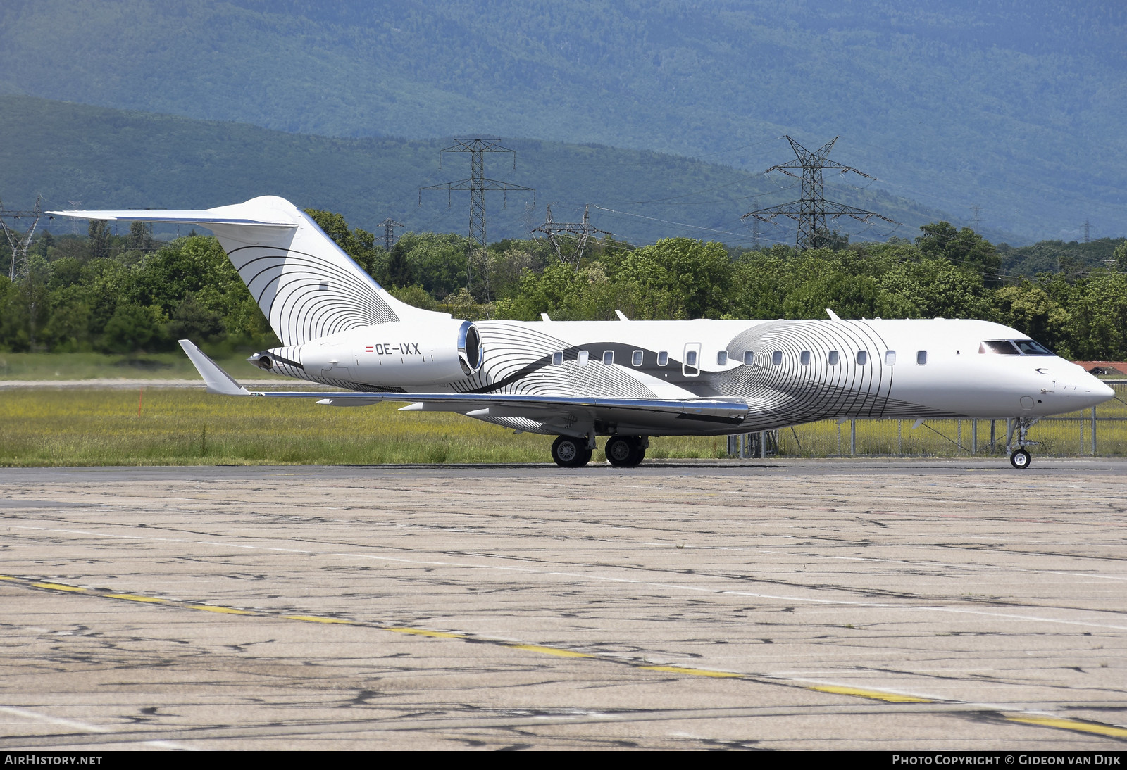 Aircraft Photo of OE-IXX | Bombardier Global 5000 (BD-700-1A11) | AirHistory.net #800806