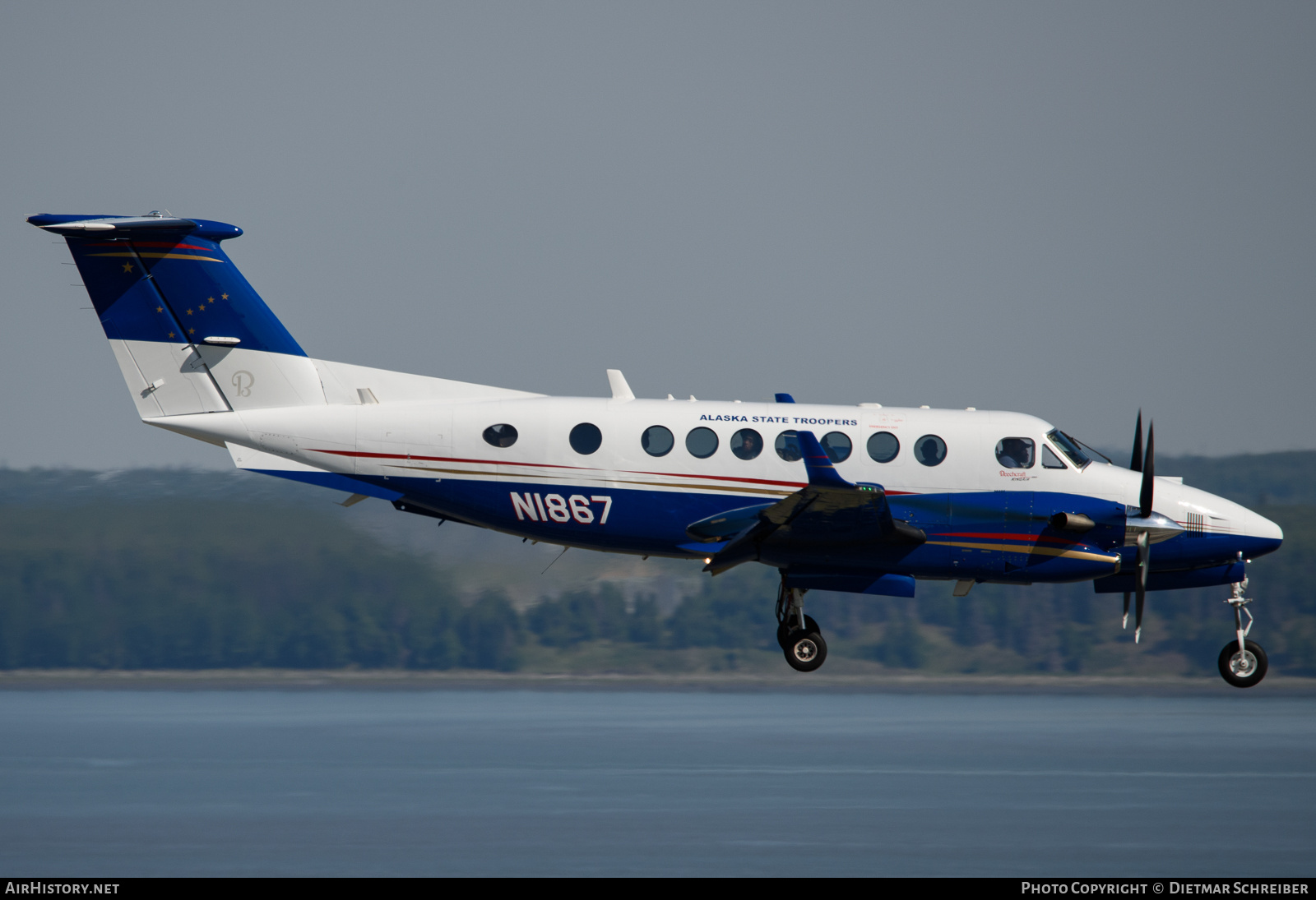 Aircraft Photo of N1867 | Hawker Beechcraft 350i King Air (B300) | Alaska State Troopers | AirHistory.net #800822