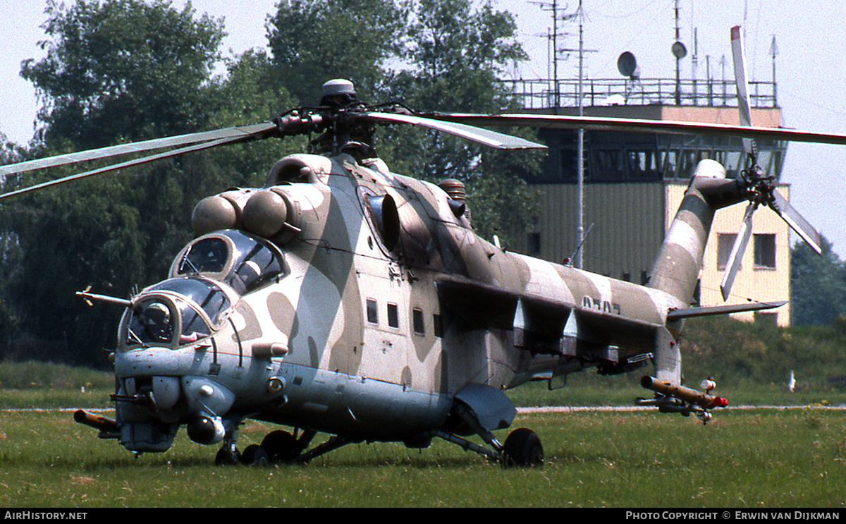 Aircraft Photo of 0787 | Mil Mi-24V | Czechoslovakia - Air Force | AirHistory.net #800833