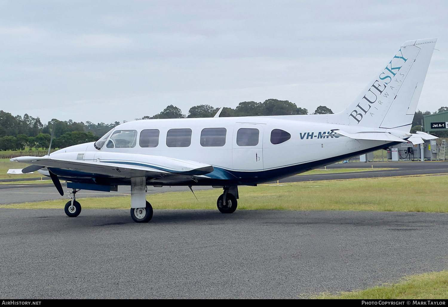 Aircraft Photo of VH-MKC | Piper PA-31-350 Navajo Chieftain | Blue Sky Airways | AirHistory.net #801018