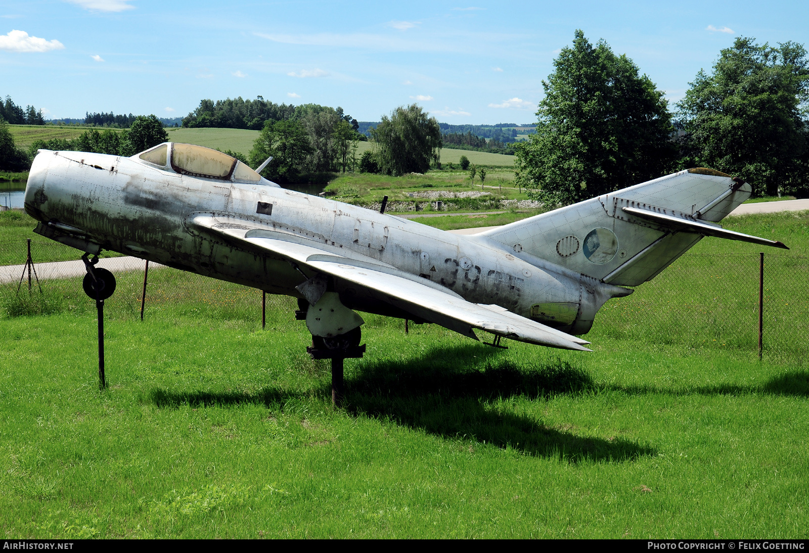 Aircraft Photo of 3935 | Mikoyan-Gurevich MiG-15bisSB | Czechoslovakia - Air Force | AirHistory.net #801025