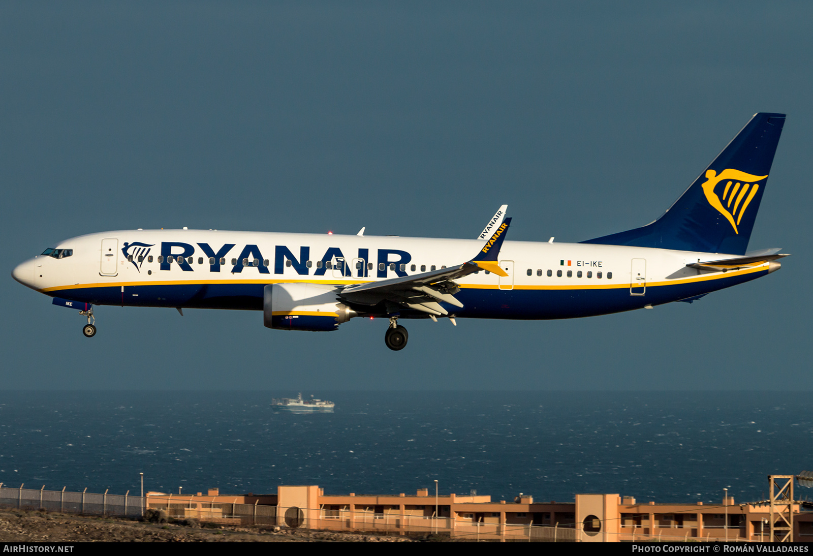 Aircraft Photo of EI-IKE | Boeing 737-8 Max 8 | Ryanair | AirHistory.net #801028