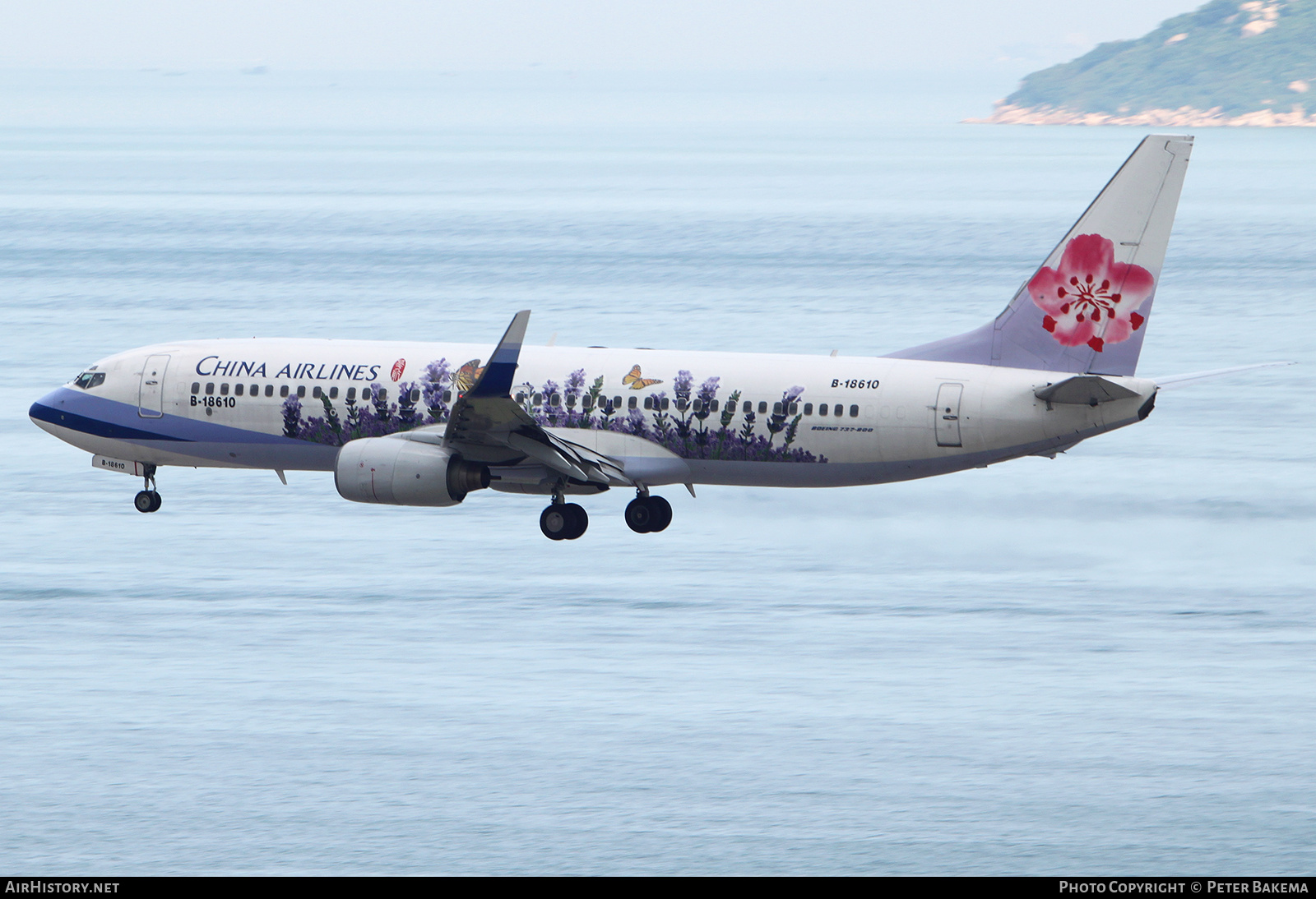 Aircraft Photo of B-18610 | Boeing 737-809 | China Airlines | AirHistory.net #801060