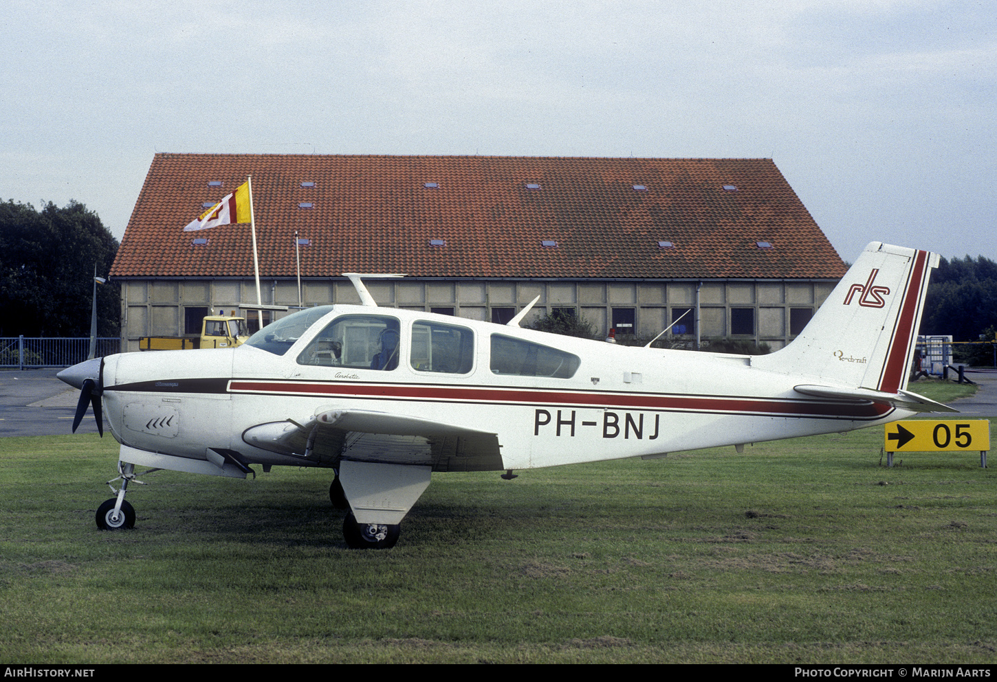 Aircraft Photo of PH-BNJ | Beech F33C Bonanza | Rijksluchtvaartschool - RLS | AirHistory.net #801204