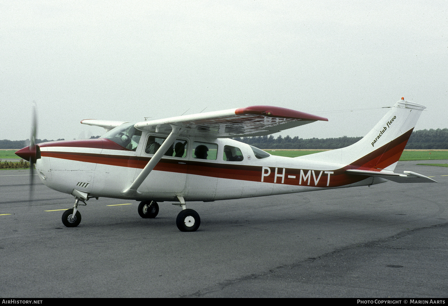 Aircraft Photo of PH-MVT | Cessna U206F Stationair | Paraclub Flevo | AirHistory.net #801223