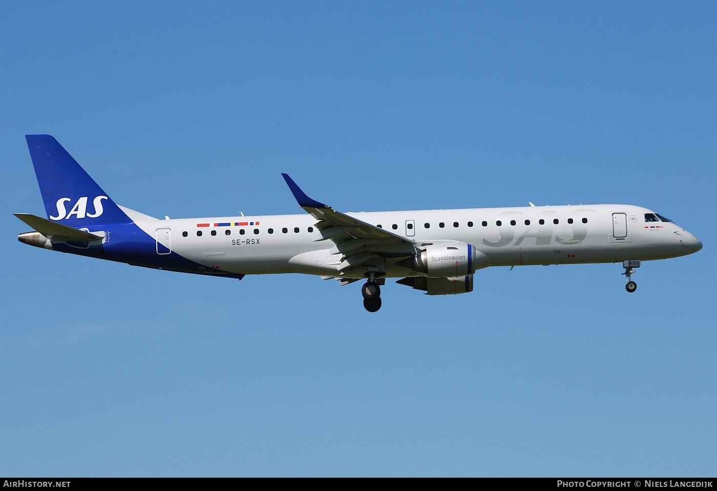 Aircraft Photo of SE-RSX | Embraer 195LR (ERJ-190-200LR) | Scandinavian Airlines - SAS | AirHistory.net #801277