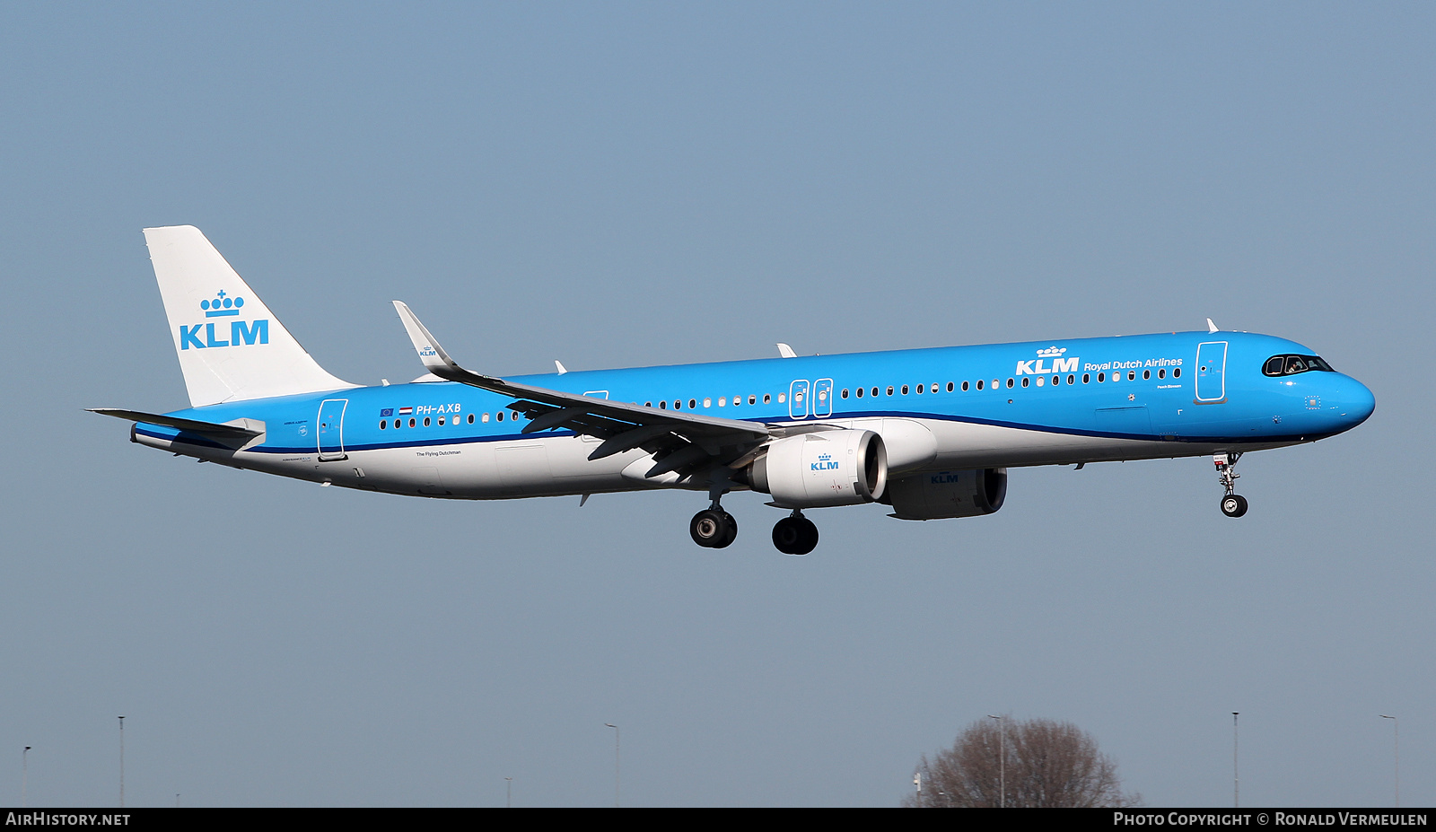 Aircraft Photo of PH-AXB | Airbus A321-252NX | KLM - Royal Dutch Airlines | AirHistory.net #801296