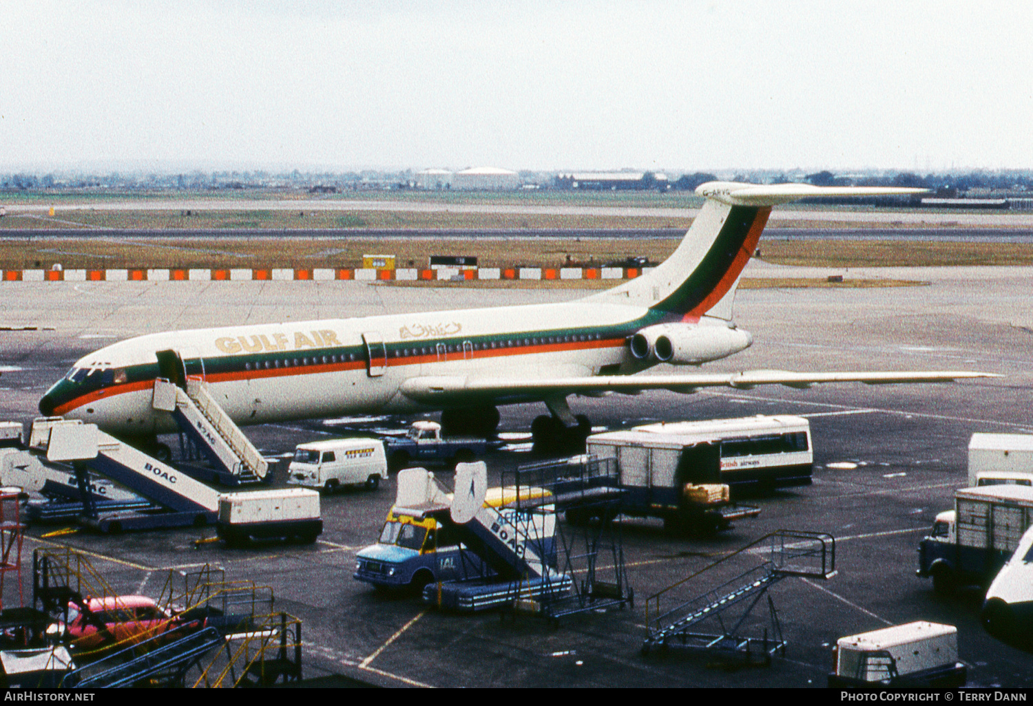 Aircraft Photo of G-ARVG | Vickers VC10 Srs1101 | Gulf Air | AirHistory.net #801448