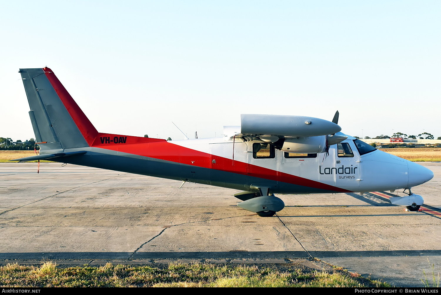 Aircraft Photo of VH-OAV | Vulcanair P-68C | Landair Surveys | AirHistory.net #801477