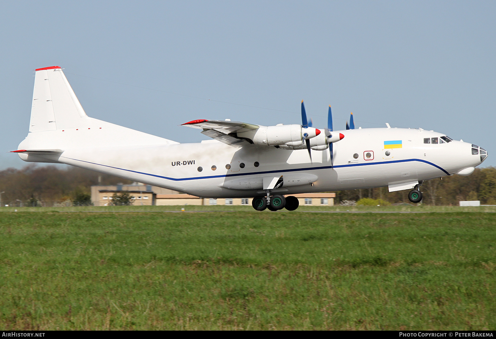 Aircraft Photo of UR-DWI | Antonov An-12A | AirHistory.net #801535
