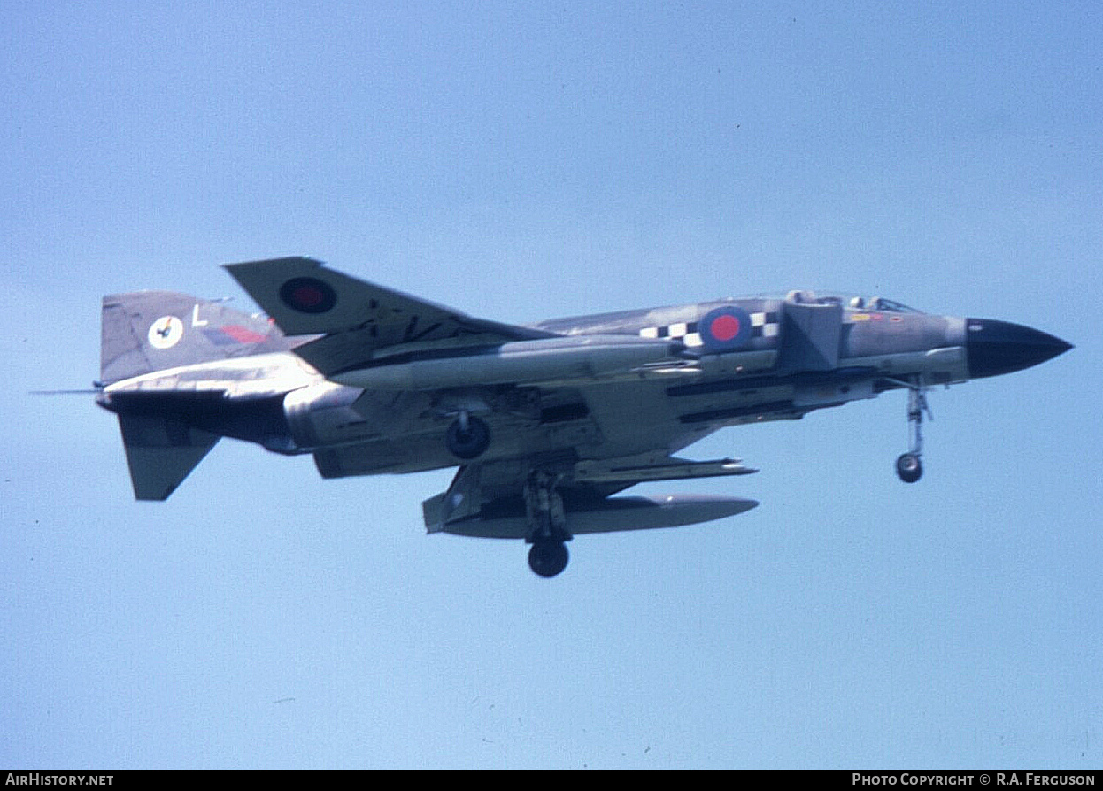 Aircraft Photo of XV573 | McDonnell Douglas F-4K Phantom FG1 | UK - Air Force | AirHistory.net #801651