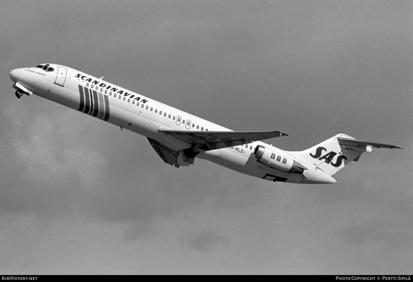 Aircraft Photo of LN-RLD | McDonnell Douglas DC-9-41 | Scandinavian Airlines - SAS | AirHistory.net #801740