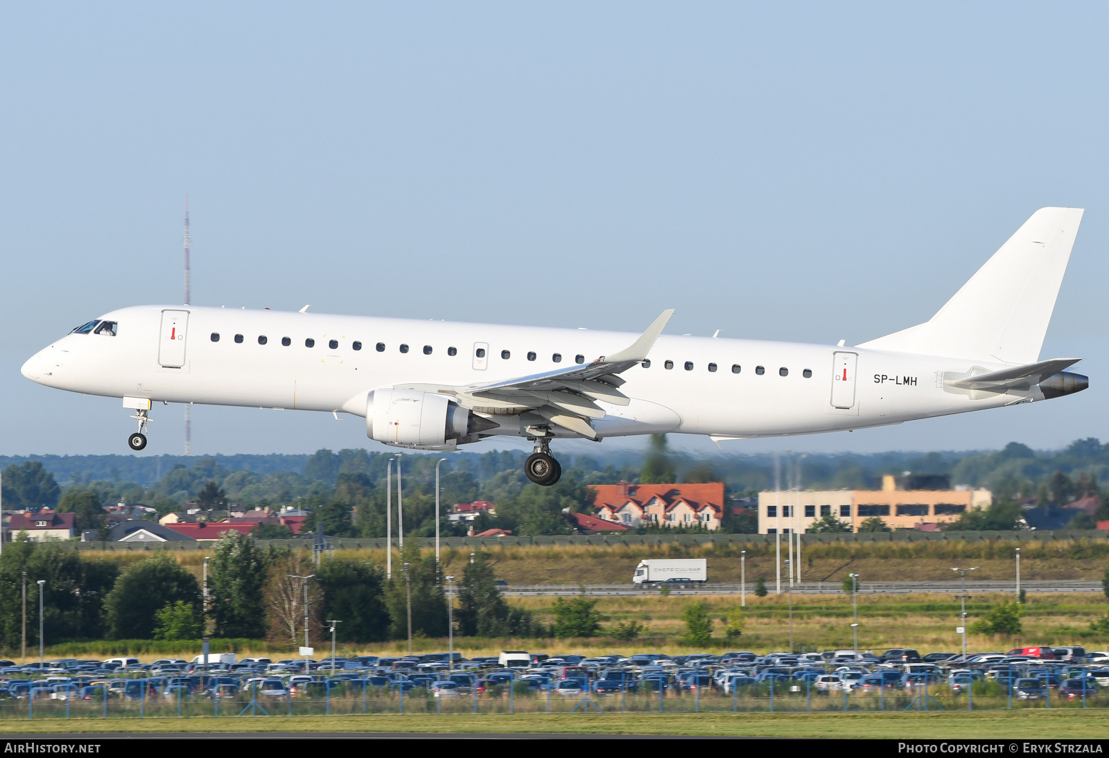 Aircraft Photo of SP-LMH | Embraer 190LR (ERJ-190-100LR) | AirHistory.net #801841