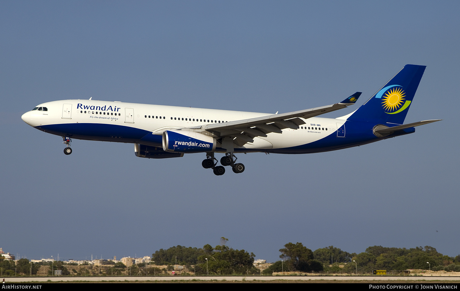 Aircraft Photo of 9XR-WN | Airbus A330-243 | RwandAir | AirHistory.net #801907