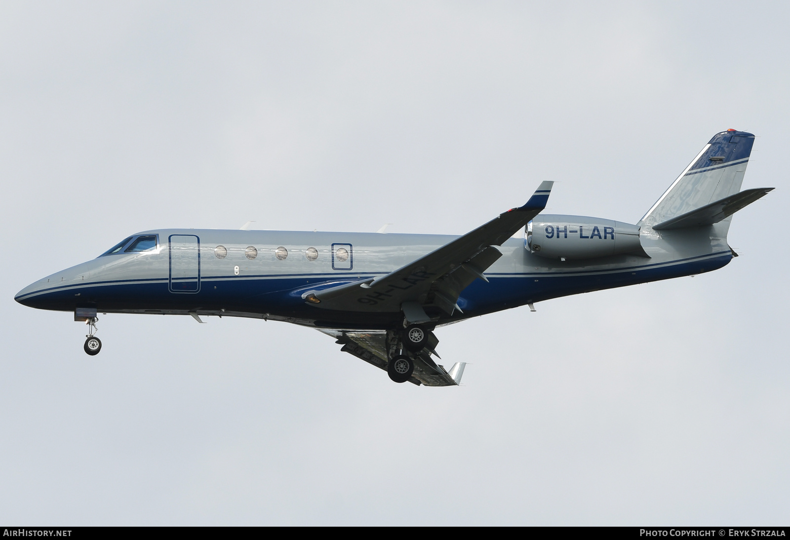 Aircraft Photo of 9H-LAR | Gulfstream Aerospace G150 | AirHistory.net #801936