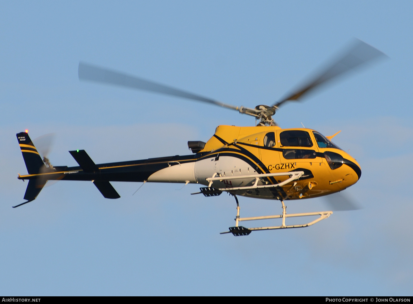 Aircraft Photo of C-GZHX | Aerospatiale AS-350B-3 Ecureuil | AirHistory.net #802027